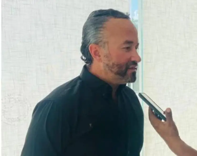 Toño de la Fuente condena violencia en canchas de Veracruz