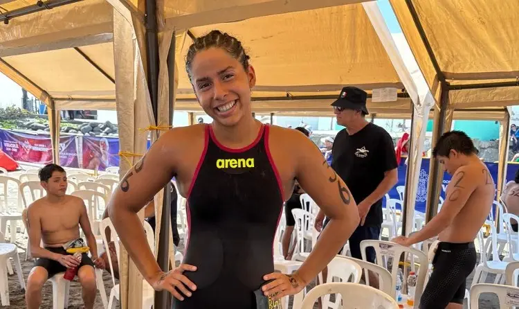 Veracruzana Marisela Escobar Falcón clasifica al Mundial Jr tras brillar en Selectivo de Aguas Abiertas