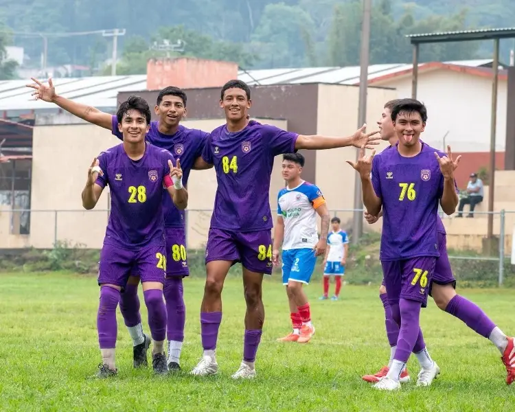 Racing de Veracruz TDP golea en su último juego de temporada regular 