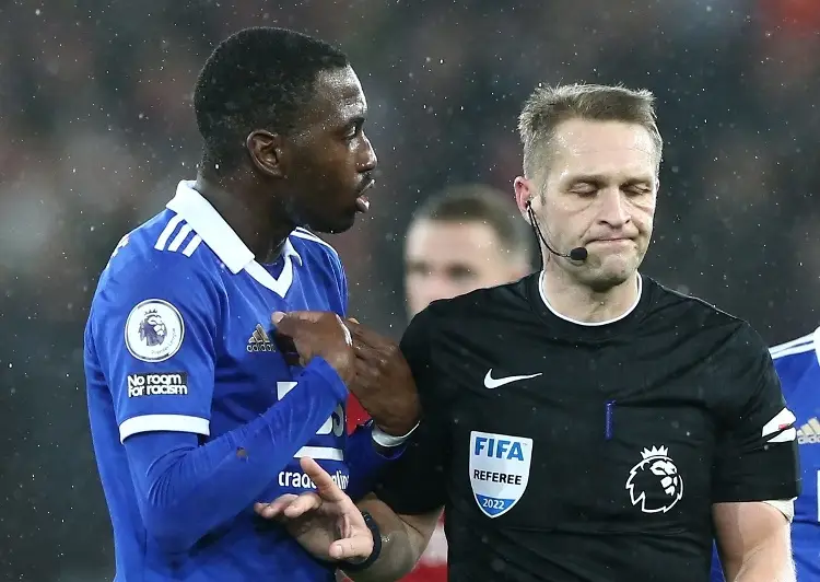 Hace diez años tocaban el cielo al ganar la Premier League, HOY descendieron a Tercera División