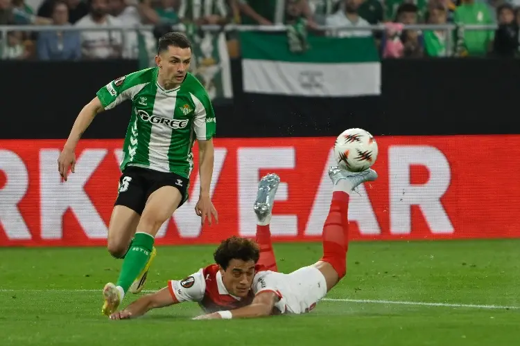 ¡El Maguito va con todo! Álvaro Fidalgo es titular para enfrentar al Real Madrid 