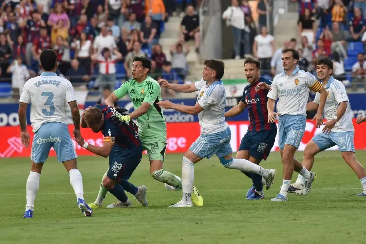 Confirman sanción para ex portero de la Liga MX tras darle un puñetazo a rival