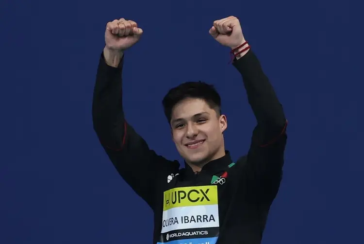 Osmar Olvera gana su tercera medalla en la Súper Final del Mundial de Clavados