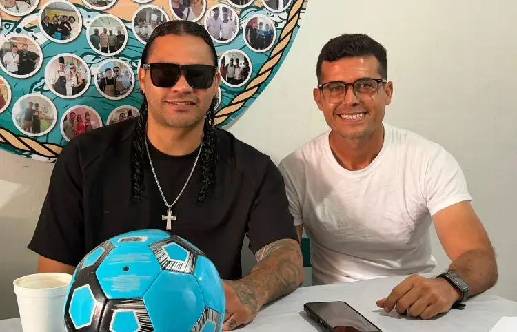 Carlos 'El Gullit' Peña anuncia más futbol para Veracruz (VIDEO) 