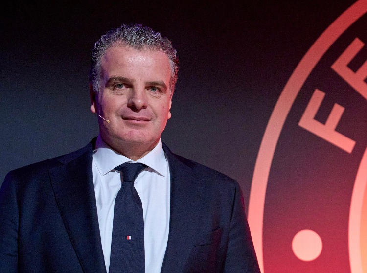 Desde Países Bajos llega el nuevo presidente deportivo de Rayados