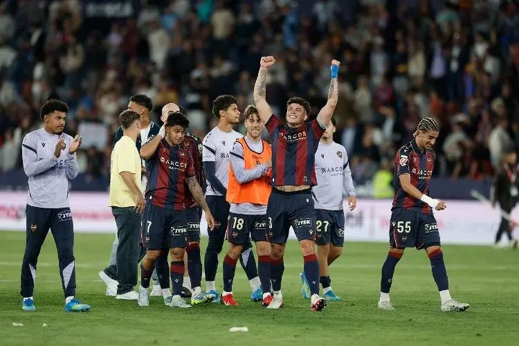 En un partido de locura total, Levante gana y está muy cerca de salvarse del descenso 