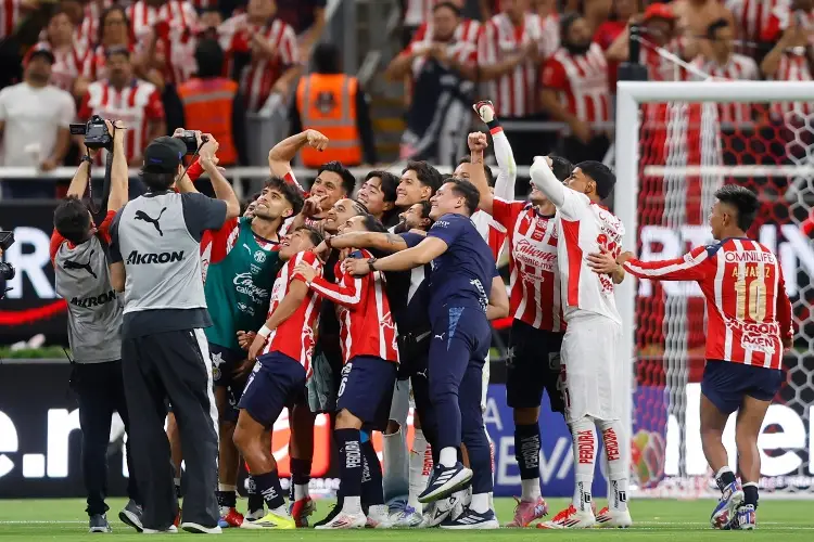 Chivas busca imponerse a Cruz Azul y sellar su pase a la gran final de la Liga MX
