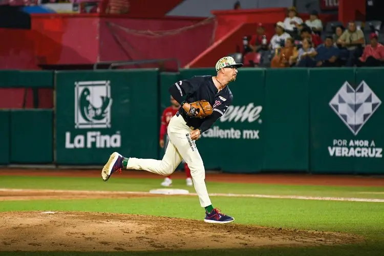 Diablos apalea a El Águila de Veracruz y se lleva la Serie Roja por barrida