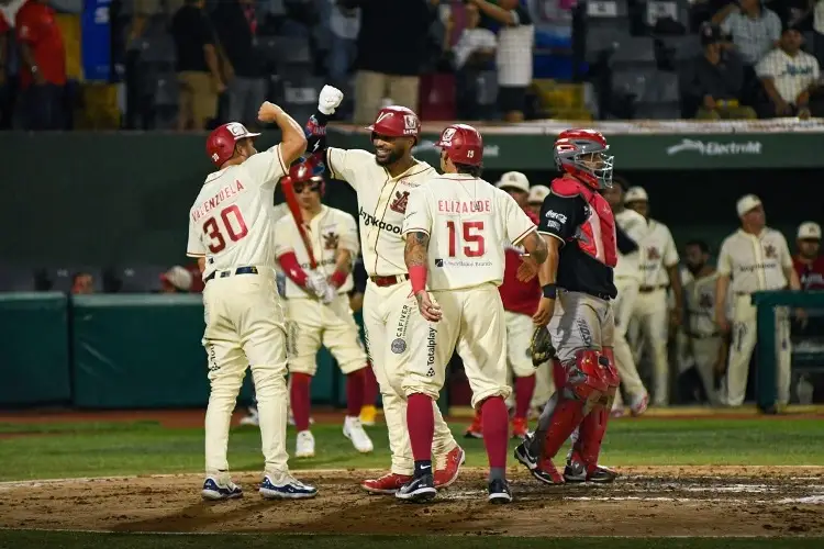 El Águila de Veracruz le pega a los Toros de Tijuana 