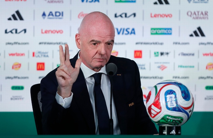 Infantino minimiza los problemas alrededor del Mundial 2026 y asegura que es tiempo de fiesta