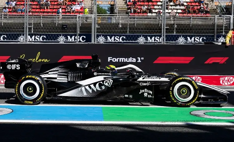 F1: 'Checo' Pérez sufre en la clasificación del GP de Barcelona, Russell tiene la Pole Position 