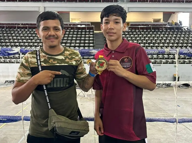 Boxeador veracruzano Oliver Cárdenas se corona campeón nacional Sub-15