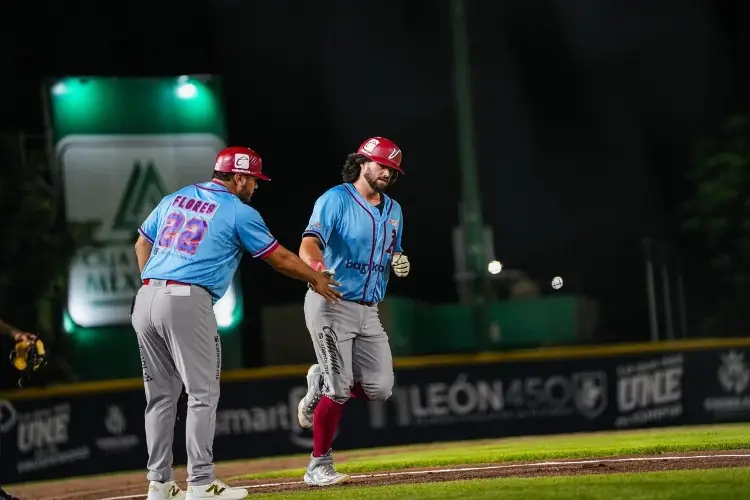 El Águila de Veracruz reacciona y empate la serie en León 