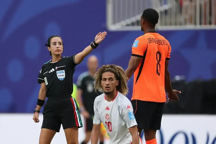 Portando los colores de México, Katia Itzel García hace historia en el Mundial 2026