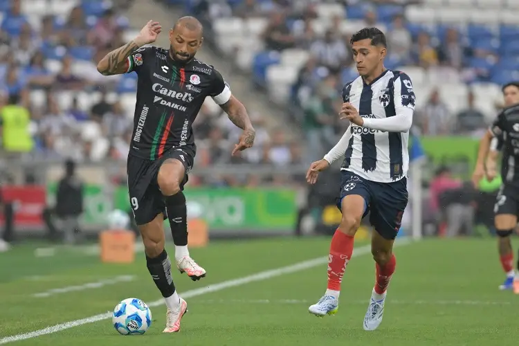 ¡Graves problemas! Joao Pedro sufre lesión previo al arranque del torneo 