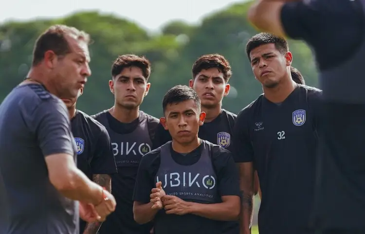 Racing de Veracruz continúa su pretemporada rumbo a la Liga Premier Serie A 