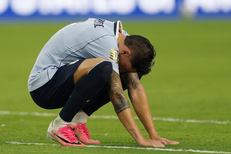 Bielsa niega problemas con Valverde tras dejar su puesto como DT de Uruguay 