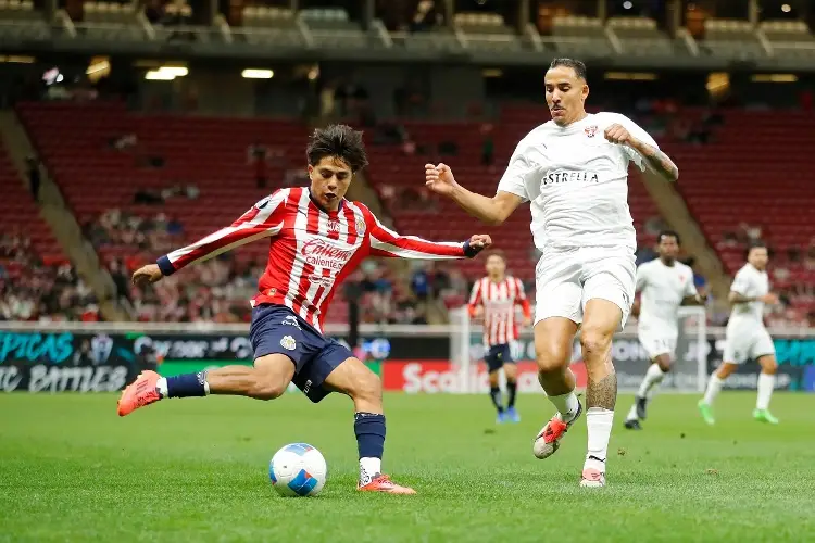 Chivas manda una de sus joyas a los Xolos de Tijuana 