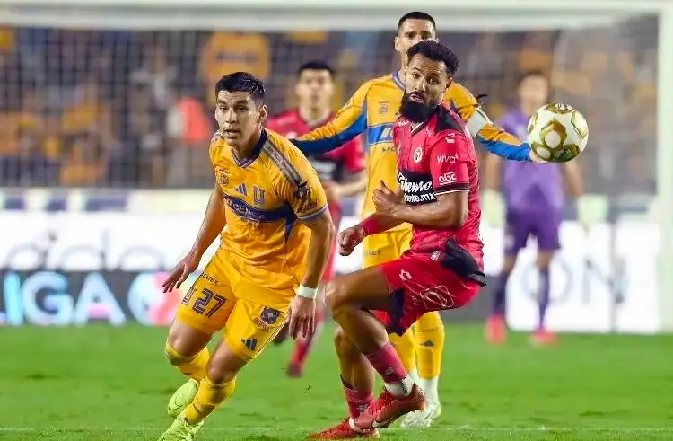 Xolos golea a Tigres en su debut dentro de la Liga MX 
