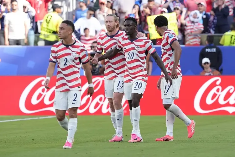 Jugador de Estados Unidos rompe el silencio luego de que le quitaron una tarjeta roja en pleno Mundial 2026