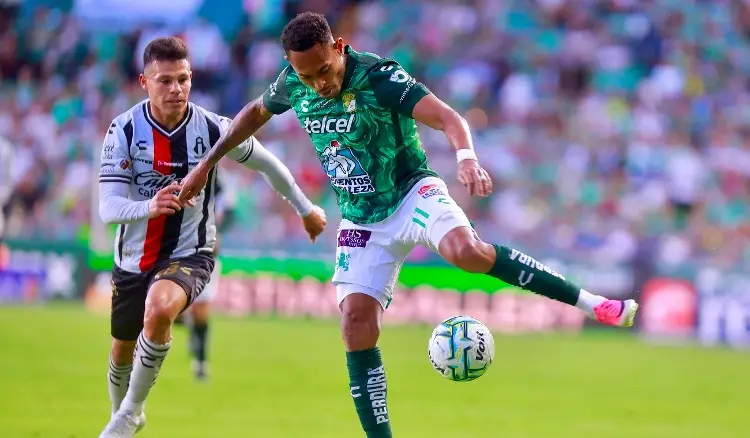 Atlas inicia su nueva era con triunfo en cancha de León 