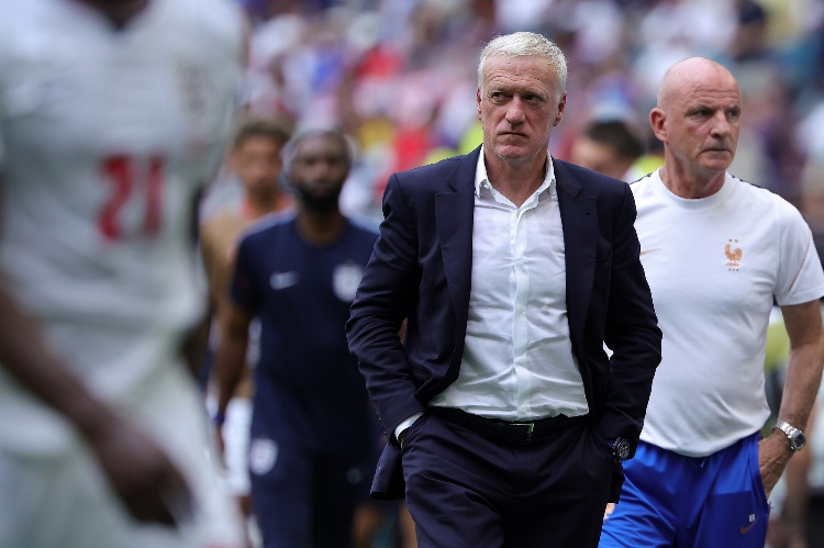 ¿Cuál es el futuro de Didier Deschamps tras dejar a Francia?