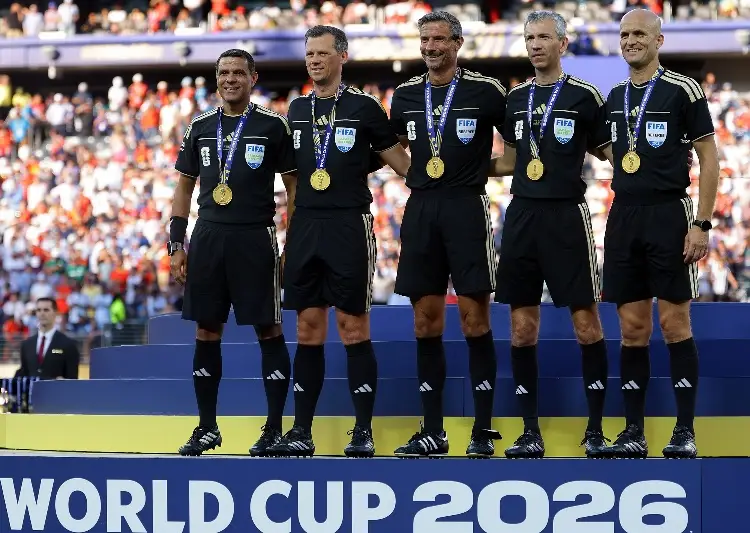 Se retira el árbitro de la final del Mundial 2026