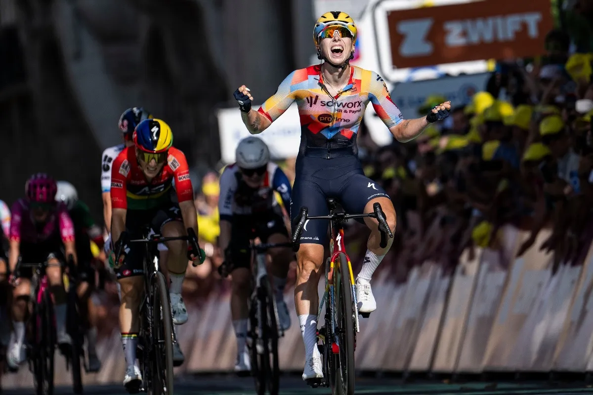 Lorena Wiebes se convierte en la primera líder del Tour de Francia Femenil