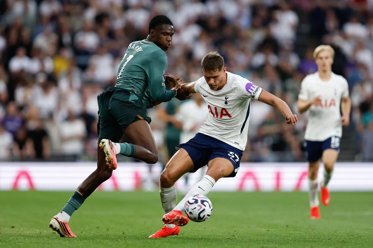 Tottenham no gana en la Premier League, ni siquiera mete gol 