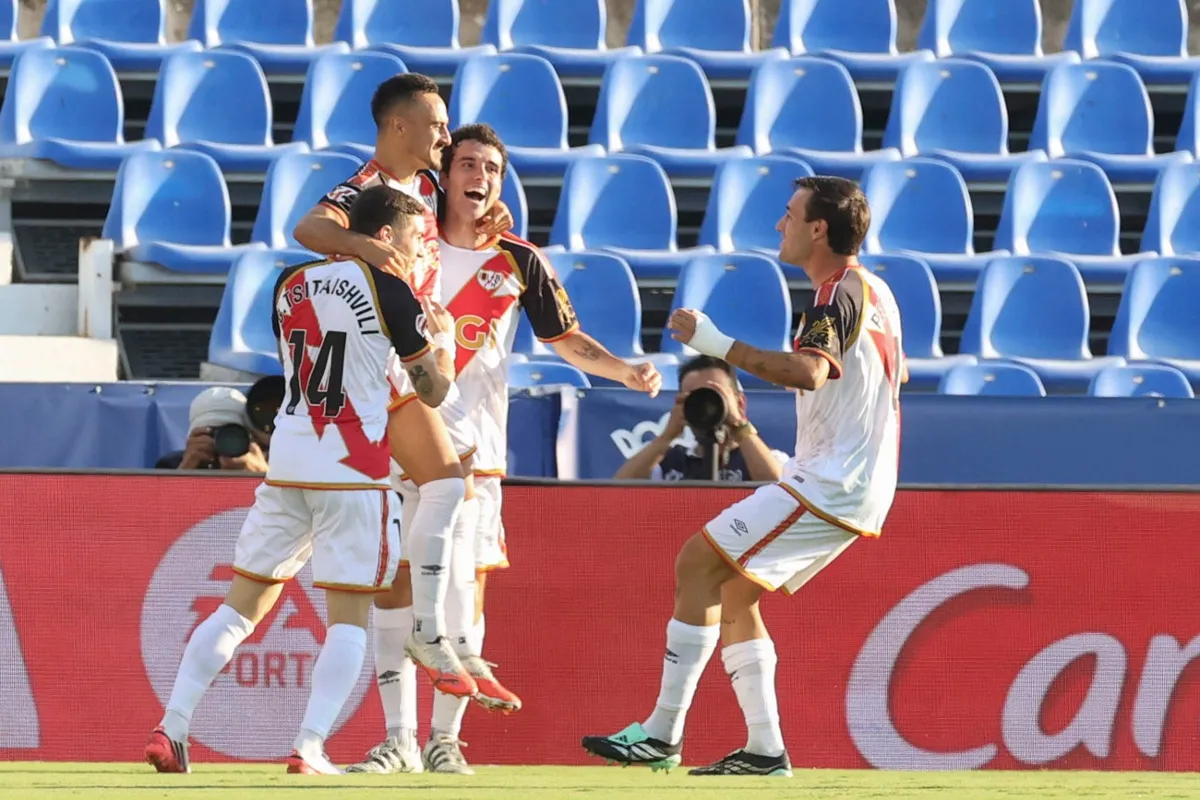 Rayo Vallecano logra importante triunfo sobre el Espanyol 