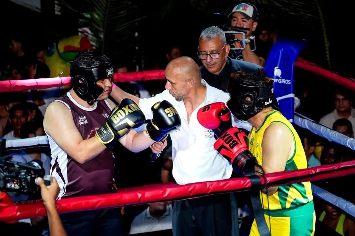 ¡Se prendió el cerro! Alcalde y gobernador se suben al ring en un momento viral (VIDEO)