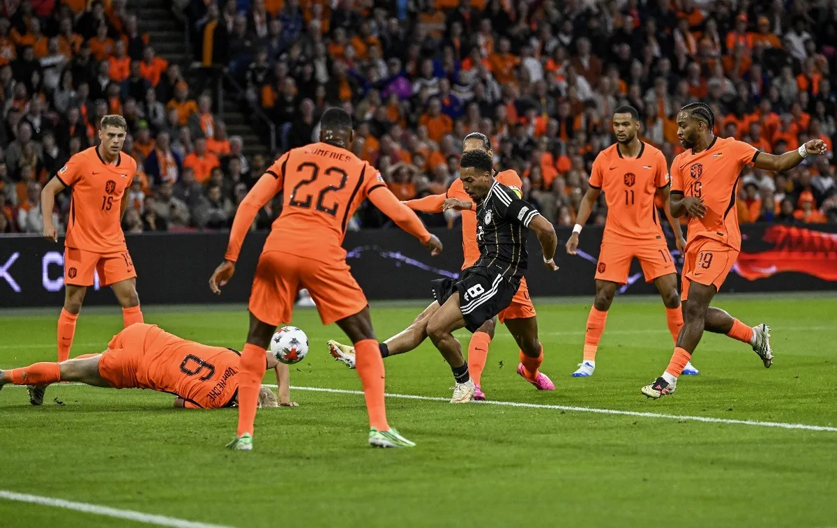 Xavi y Jürgen Klopp dividen puntos en su debut 