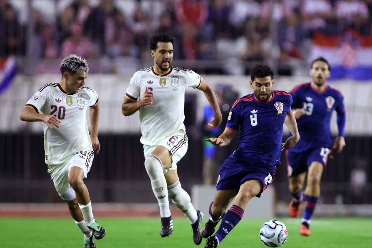 España sufre pero vence a Croacia y clasifica a los cuartos de final de la Nations League