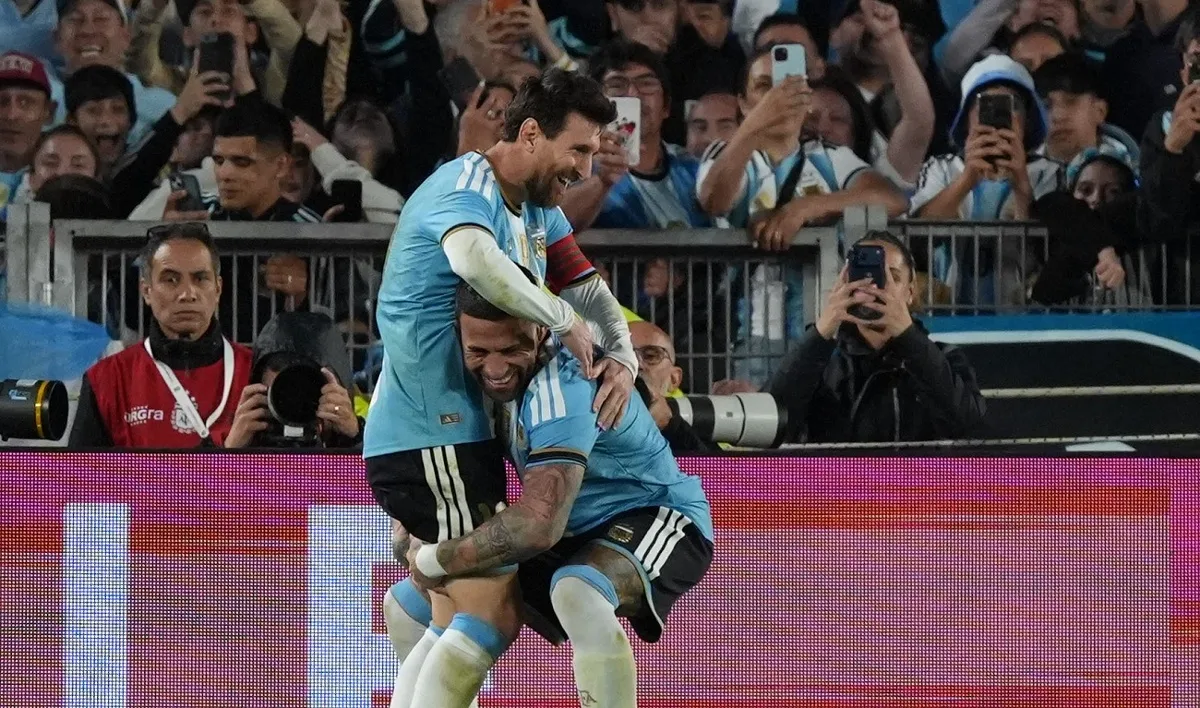 ¡La despedida soñada! Messi anota gol en su partido del adiós con Argentina (VIDEO)