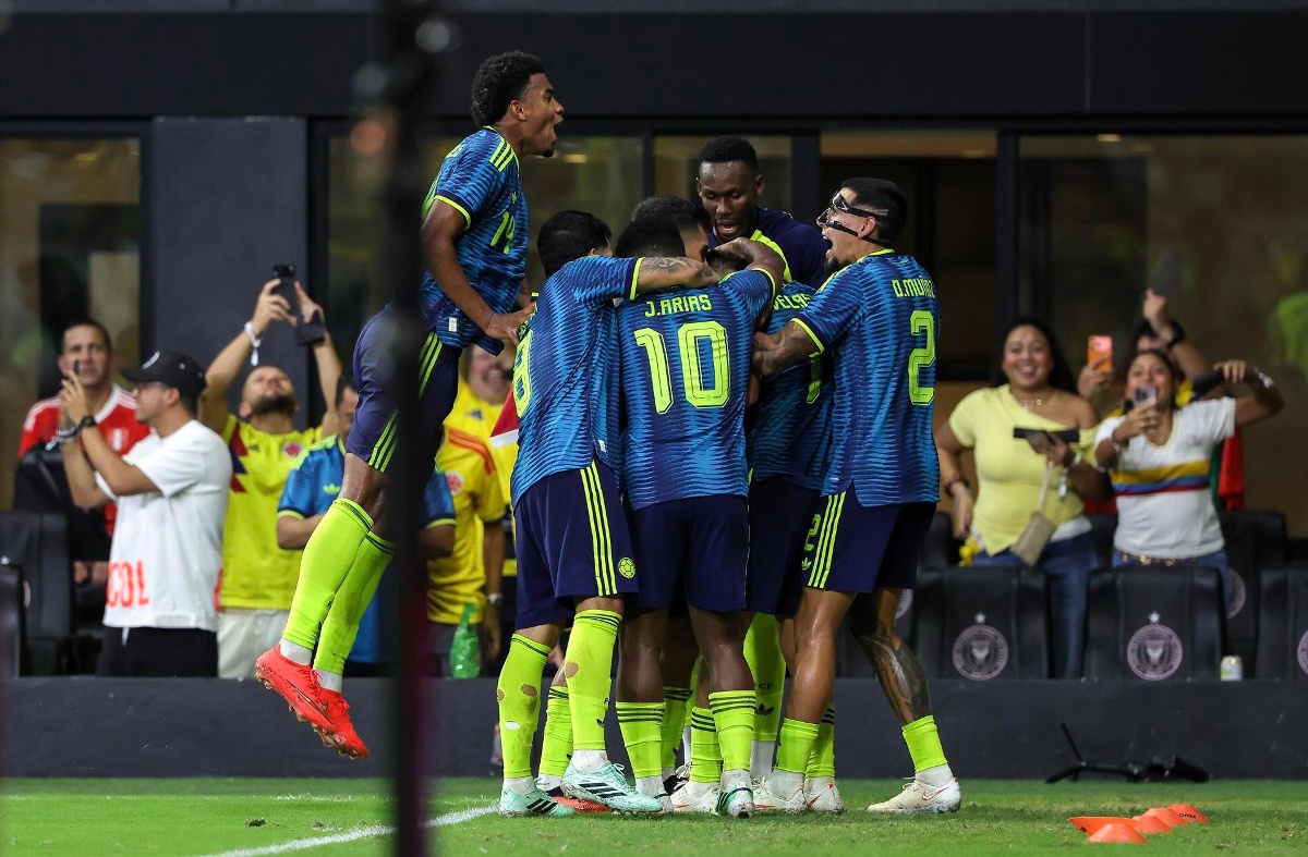 Con gol de un jugador de la Liga MX, Colombia vence a Perú 