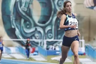 Paola Morán abre temporada bajo techo terminando quinta