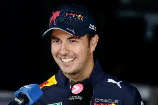 'Checo' Pérez se ilusiona con subir al podio en el GP de Japón 