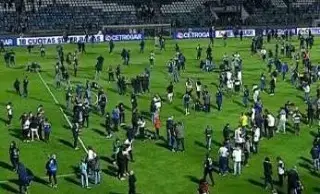 Violencia en Argentina, se suspende juego de Boca Juniors (VIDEO)