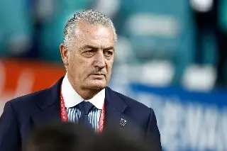 Ecuador ya busca reemplazo de Gustavo Alfaro