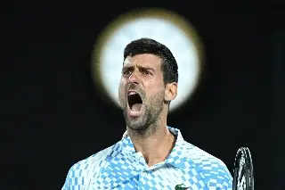 Djokovic fulmina a Rublev y está en semifinales en Australia
