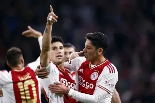 Edson Álvarez y Ajax golean en el debut de su nuevo DT 