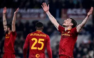 Con ausencias Roma triunfa y se mete en zona de Champions