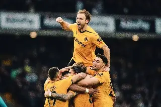 Wolves y Jiménez pegan duro al Tottenham