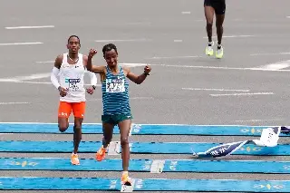 Gelmisa gana el Maratón de Tokio