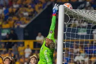 Ex Tiburón Gallese, la figura que mantuvo a Tigres en ceros (VIDEO)