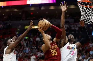 Cleveland gana en Miami y se afianza en la cuarta posición