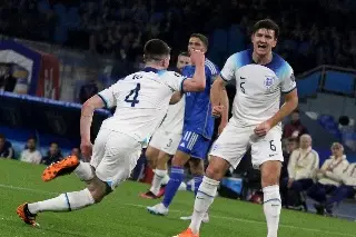 Inglaterra toma venganza y estropea debut de Italia en su casa