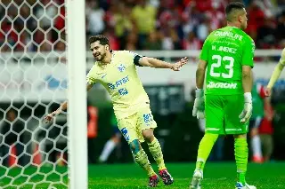 Chivas, dolido por el festejo de Henry Martín