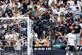 Valencia y Espanyol se juegan todo por el no descenso