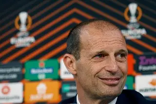Allegri seguirá como entrenador de la Juventus